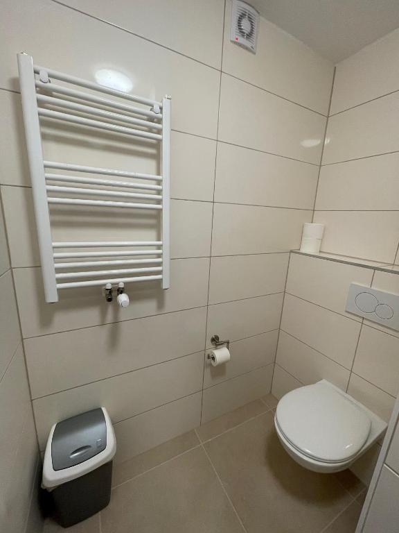 Best Cologne room 6